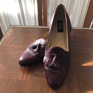 Woman's Shoes Burgundy Leather 10 B Selly 1" Heal